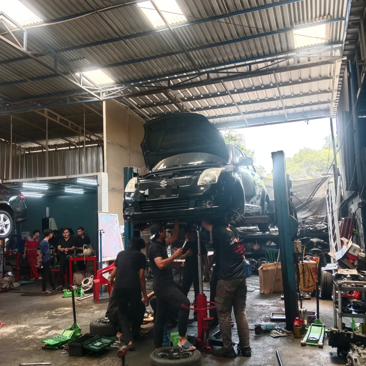 Solusi Perawatan Bengkel Mobil Matic Bandung Makin Responsif